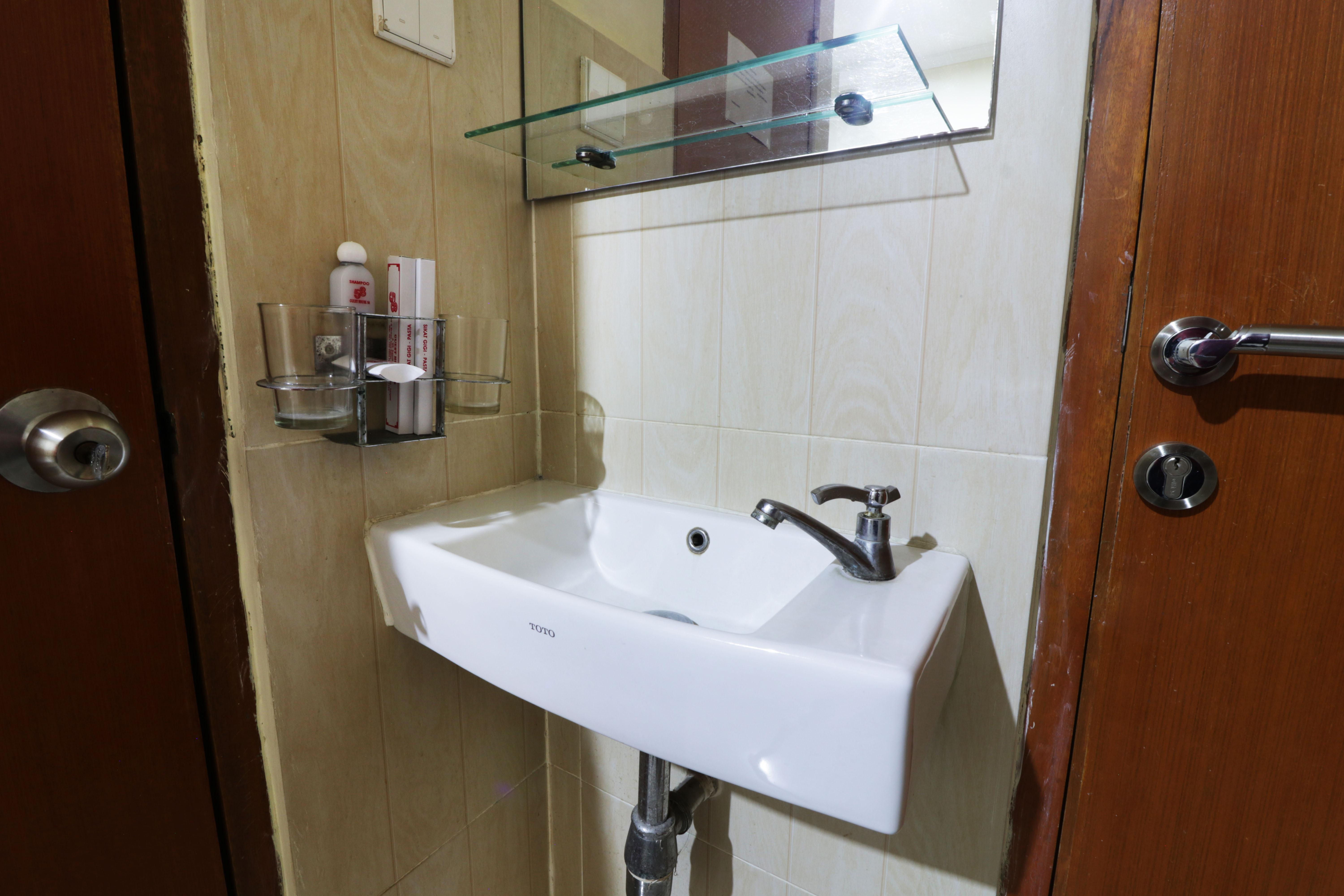58 Guesthouse Tangerang Pondoklang Extérieur photo